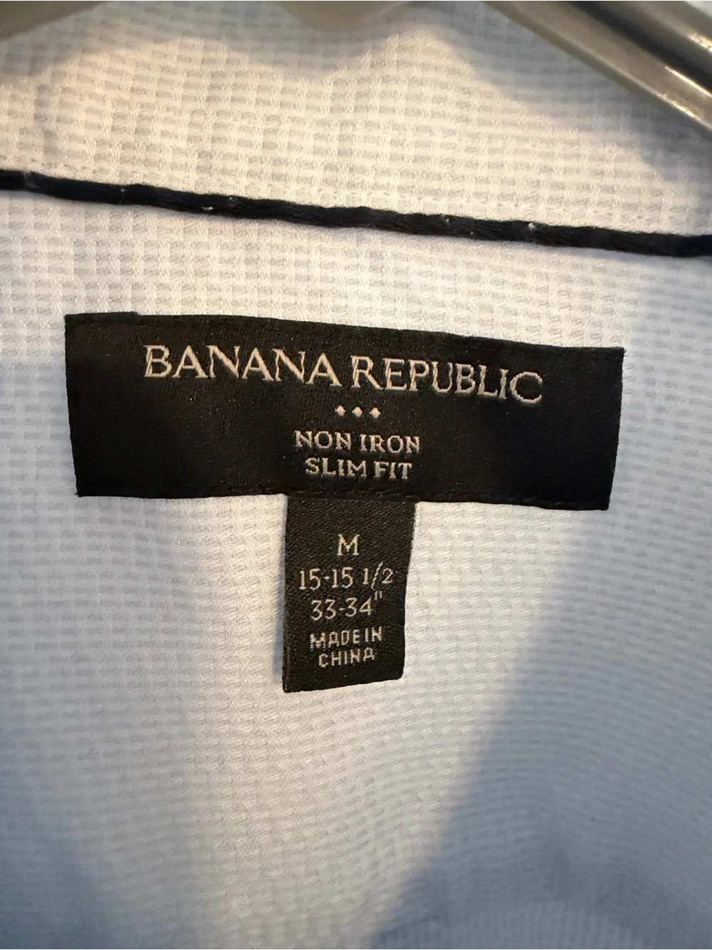 Banana Republic Men’s Medium Light Blue Non Iron Slim Fit Dress Shirt 15-15.5 33